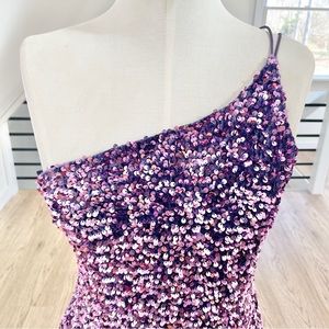 NEW!! NWOT L Purple sparkly sequins, one shoulder body con, mini dress